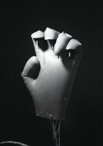 gypsum hand with closing fingers